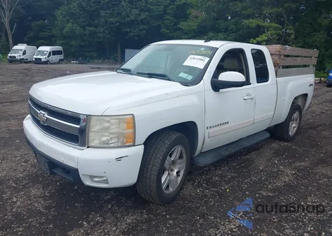 2007 Chevrolet Silverado 1500 Ltz z USA, uszkodzony, nr VIN 1GCEK19087Z563778
